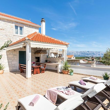 Luxurious Villa In Selca With Pool エクステリア 写真