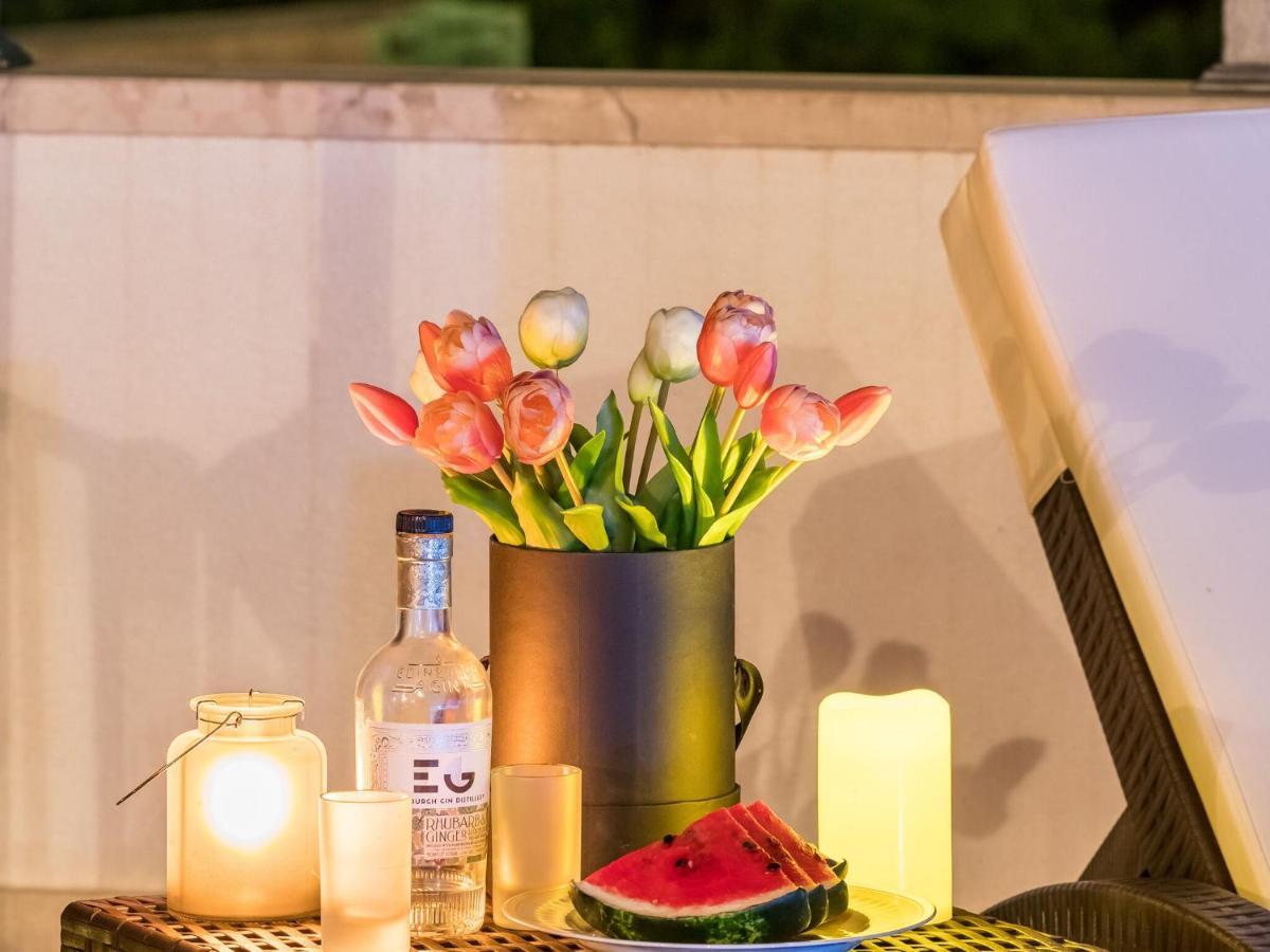 Luxurious Villa In Selca With Pool エクステリア 写真
